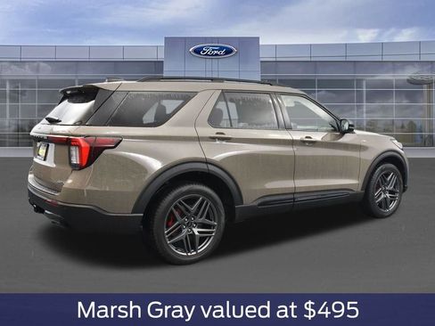 New 2026 Ford Explorer ST-Line w/ ST-Line Street Pack AWD/4WD image 4