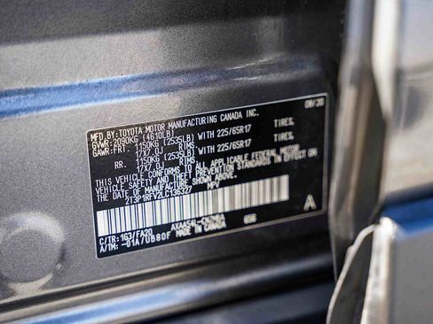 Used 2020 Toyota RAV4 XLE image 22