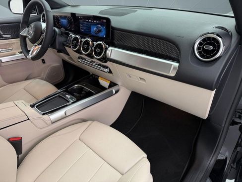 New 2026 Mercedes-Benz GLB 250 image 19