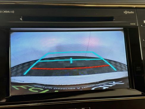Used 2017 Toyota Avalon XLE Premium FWD image 22
