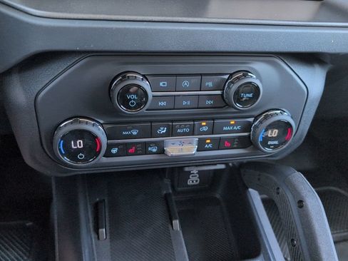 New 2026 Ford Bronco Badlands AWD/4WD image 14