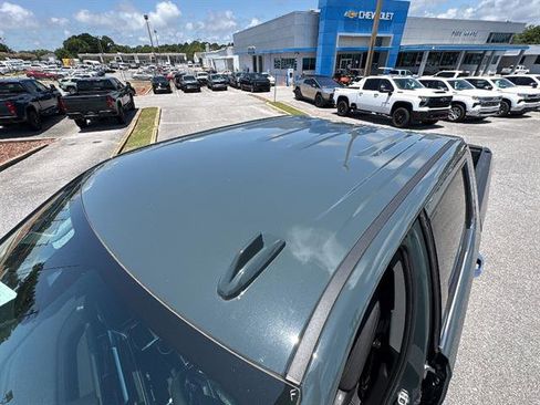 Used 2025 Chevrolet Silverado 1500 LTZ AWD/4WD image 13