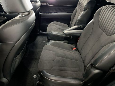 Used 2024 Hyundai Palisade Calligraphy image 15