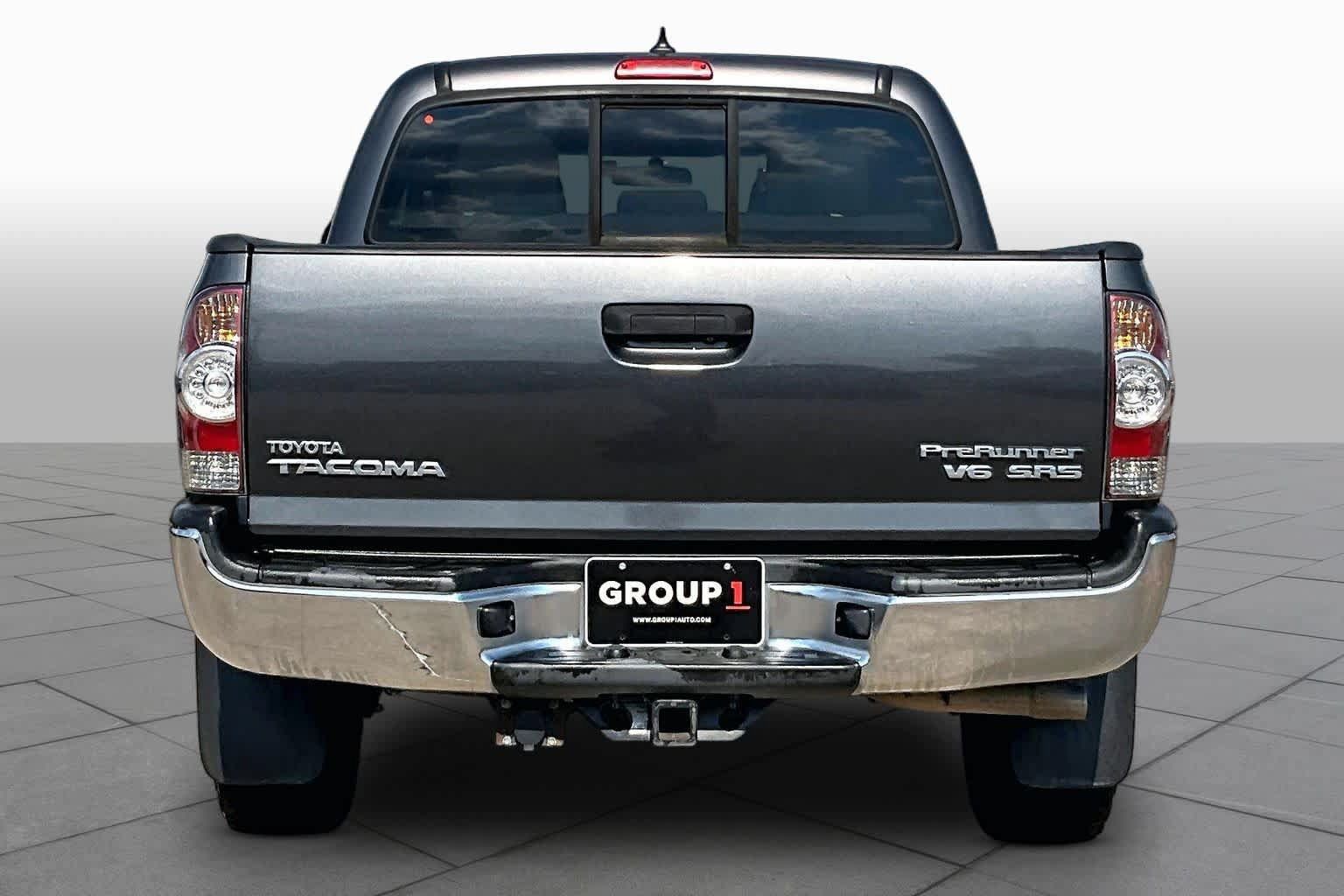 Used 2015 Toyota Tacoma PreRunner w/ SR5 Package RWD image 5