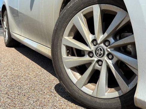 Used 2023 Toyota Camry LE FWD image 2
