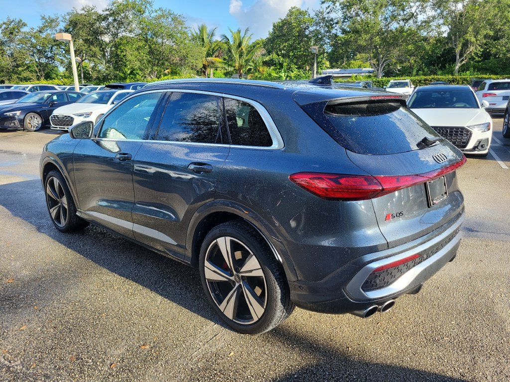 Certified 2025 Audi SQ5 Prestige w/ Prestige Package AWD/4WD image 4