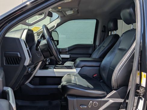 Used 2018 Ford F350 Lariat w/ Lariat Ultimate Package AWD/4WD image 6