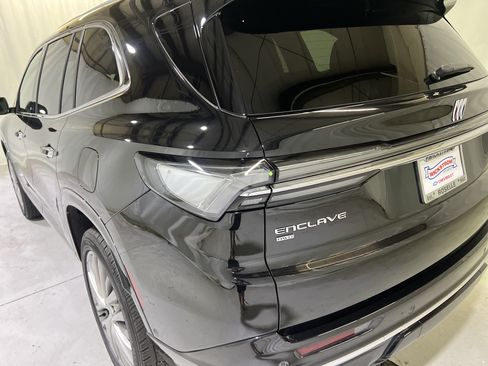 Certified 2026 Buick Enclave Avenir w/ Super Cruise Package AWD/4WD image 10