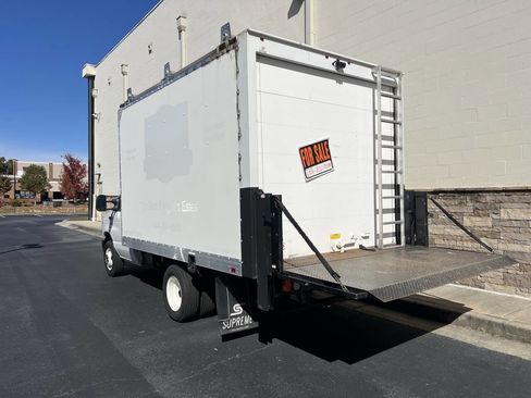 Used 2021 Ford E-350 and Econoline 350 Super Duty w/ Power Windows & Locks Group image 6