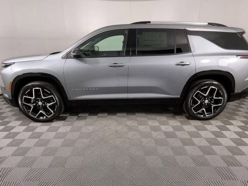 New 2026 Chevrolet Traverse High Country w/ LPO, Floor Liner Package image 6