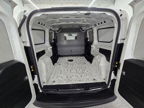 Used 2016 RAM ProMaster City Tradesman FWD image 16