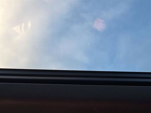 New 2025 Chevrolet Suburban Premier w/ Sun And Tow Package image 31