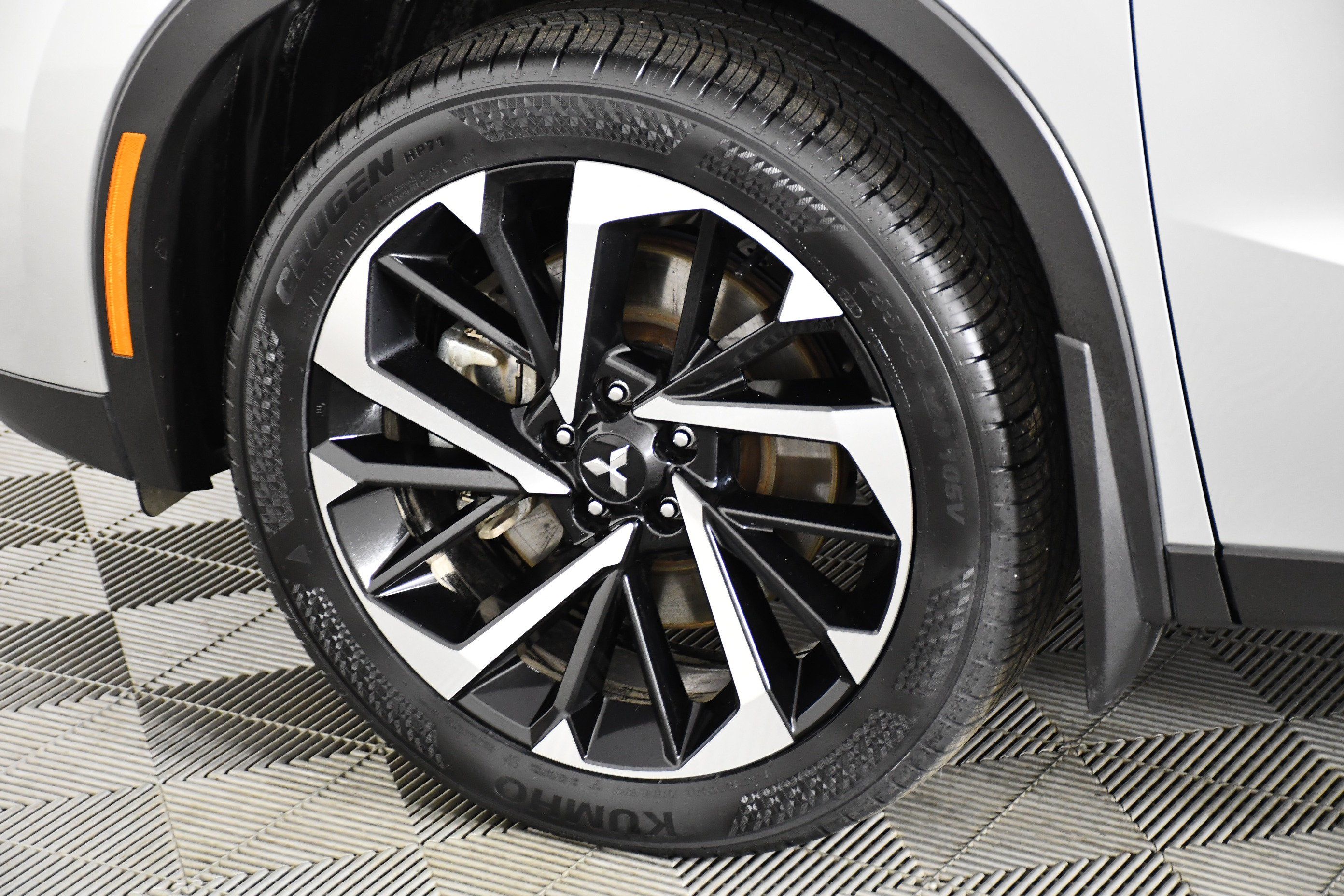 Used 2023 Mitsubishi Outlander SE AWD/4WD image 50