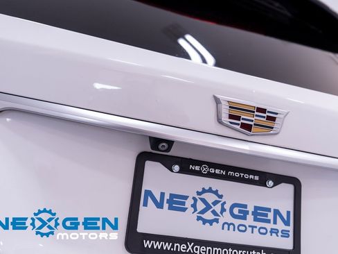 Used 2021 Cadillac XT5 Premium Luxury image 39