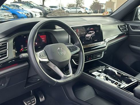 Used 2025 Volkswagen Atlas Cross Sport SEL Premium R-Line image 23