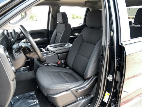 Used 2022 Chevrolet Silverado 1500 Custom w/ Safety Confidence Package AWD/4WD image 29