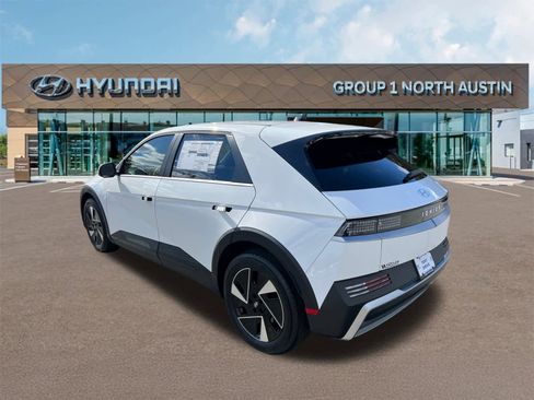 New 2026 Hyundai Ioniq 5 SEL image 7