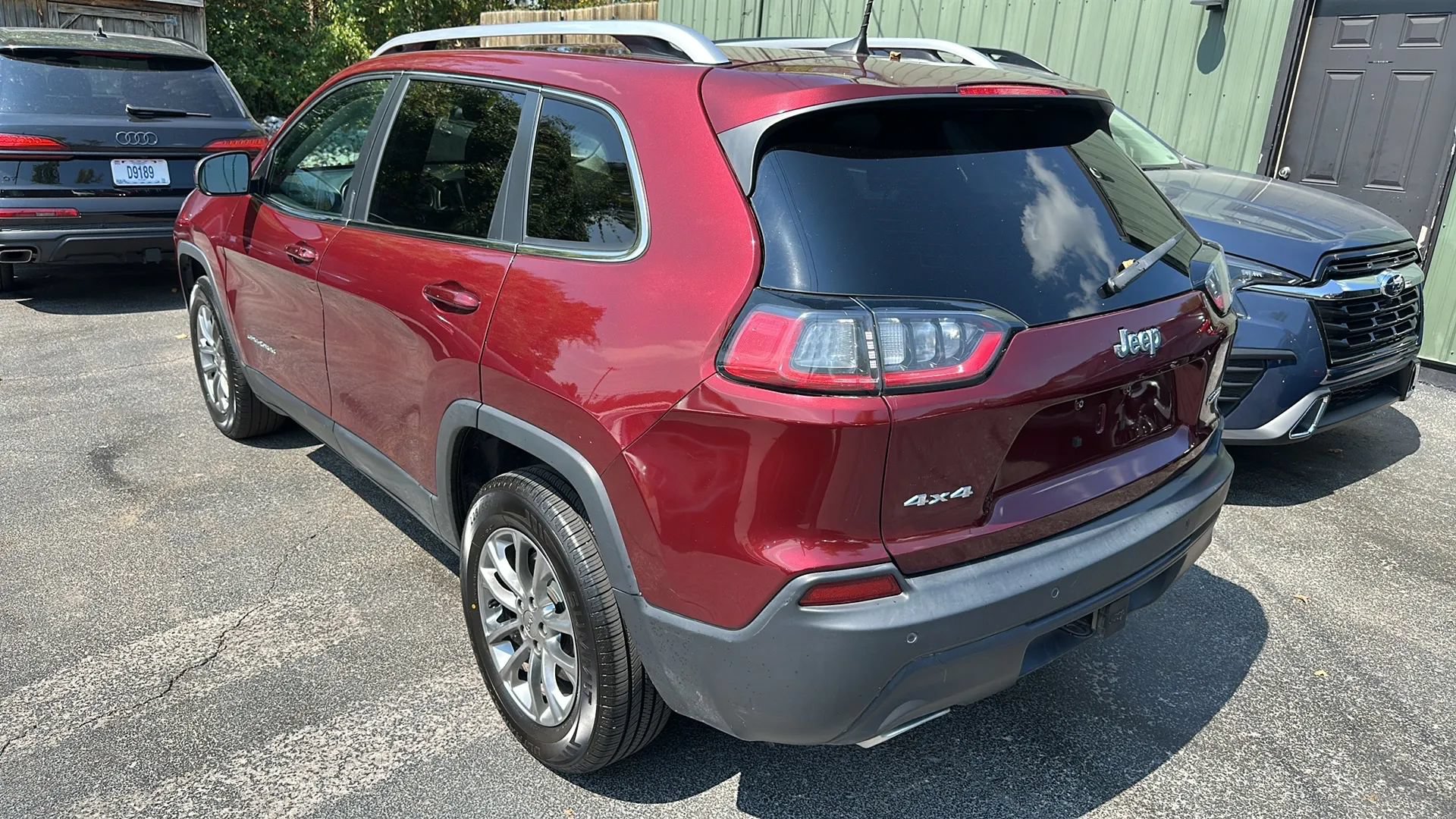 Used 2019 Jeep Cherokee Latitude Plus w/ Comfort/Convenience Group AWD/4WD image 4
