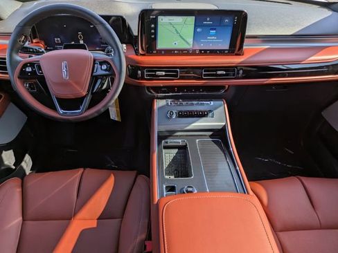 New 2026 Lincoln Aviator Reserve AWD/4WD image 15