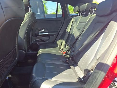 Used 2021 Mercedes-Benz GLA 250 4MATIC w/ Premium Package image 52