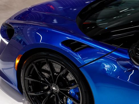 New 2026 McLaren Artura Spider RWD image 27