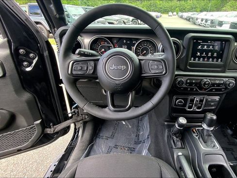 Certified 2023 Jeep Wrangler Unlimited Sport AWD/4WD image 5