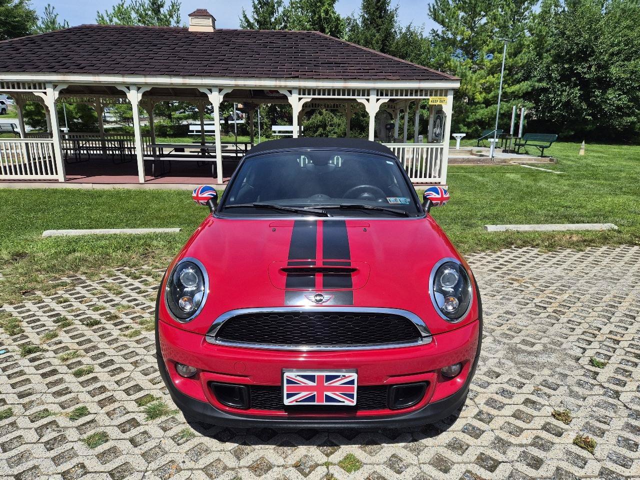 Used 2014 MINI Cooper Roadster S FWD image 2