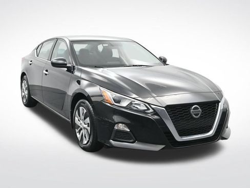 Used 2019 Nissan Altima 2.5 S FWD image 3