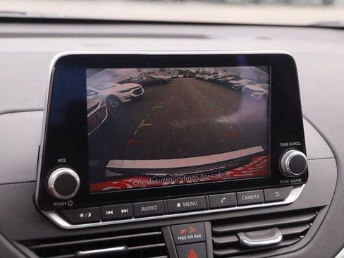 Used 2022 Nissan Altima 2.5 SV image 16