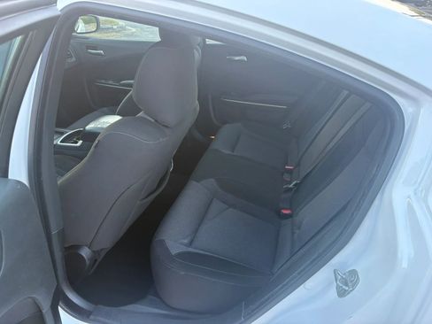 Used 2022 Dodge Charger SXT RWD image 2