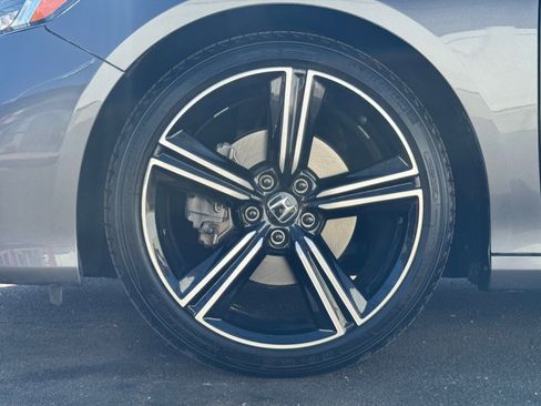 Used 2019 Honda Accord Sport image 15