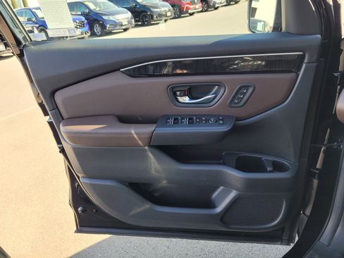 Certified 2023 Honda Pilot Elite image 17