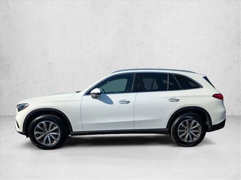 Used 2025 Mercedes-Benz GLC 300 image 12