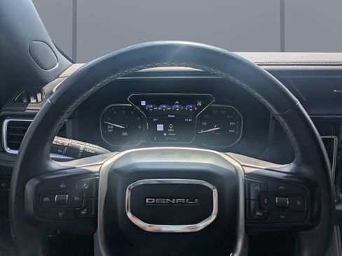 Used 2021 GMC Yukon Denali w/ Denali Premium Package AWD/4WD image 30