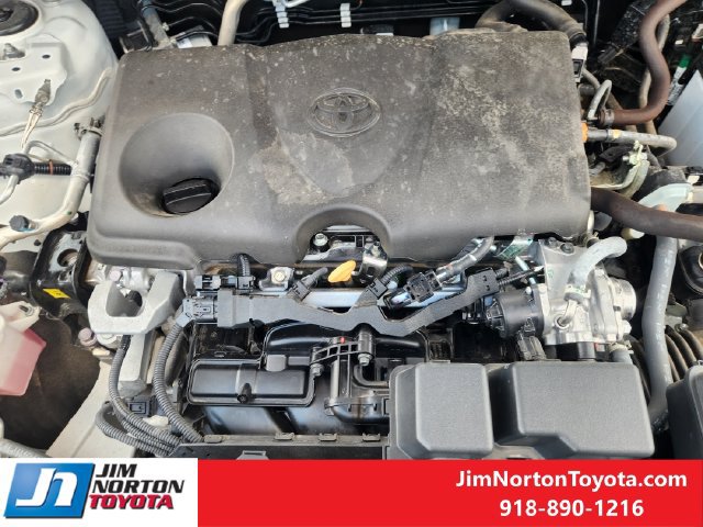 Used 2025 Toyota RAV4 XLE FWD image 30