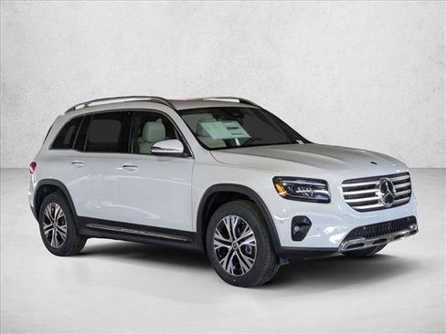New 2025 Mercedes-Benz GLB 250 4MATIC image 7