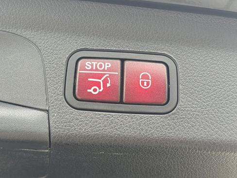 Used 2021 Mercedes-Benz GLE 350 4MATIC image 10