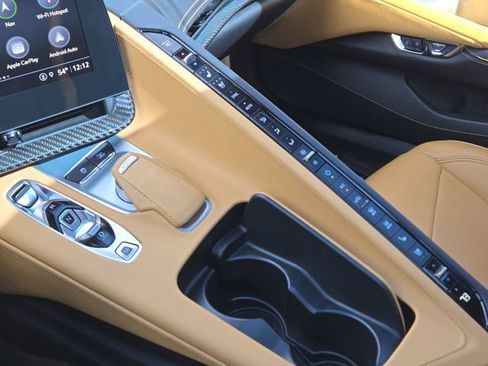 Used 2022 Chevrolet Corvette Stingray Preferred Cpe w/ Chrome Exterior Badge Package image 22