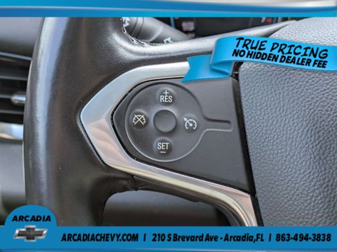 Used 2021 Chevrolet Traverse LT FWD image 24
