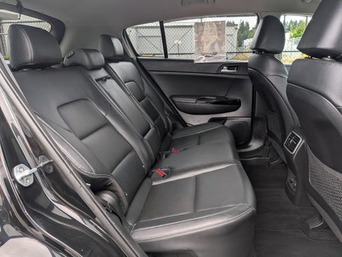 Used 2021 Kia Sportage EX AWD/4WD image 8