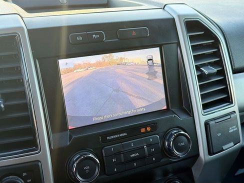 Used 2021 Ford F250 Lariat w/ Lariat Ultimate Package AWD/4WD image 14