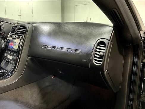 Used 2008 Chevrolet Corvette Convertible w/ Preferred Equipment Group image 19