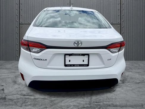 Used 2023 Toyota Corolla LE FWD image 4