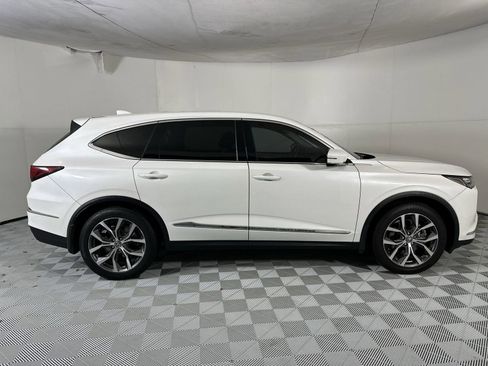 Used 2024 Acura MDX FWD w/ Technology Package image 9