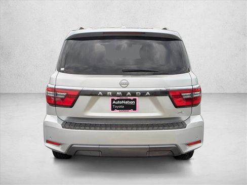 Used 2023 Nissan Armada SL w/ Captain's Chairs Package image 6