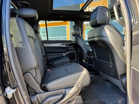 New 2026 Jeep Grand Wagoneer Limited image 5