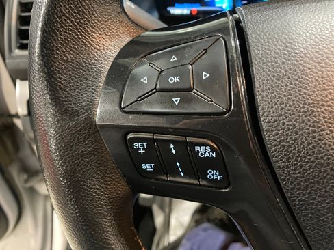 Used 2019 Ford Explorer XLT w/ Equipment Group 202A AWD/4WD image 24