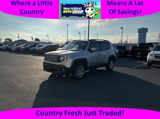 Used 2015 Jeep Renegade Latitude image 1