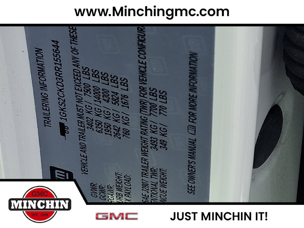 Used 2024 GMC Yukon AT4 w/ Technology Package AWD/4WD image 27