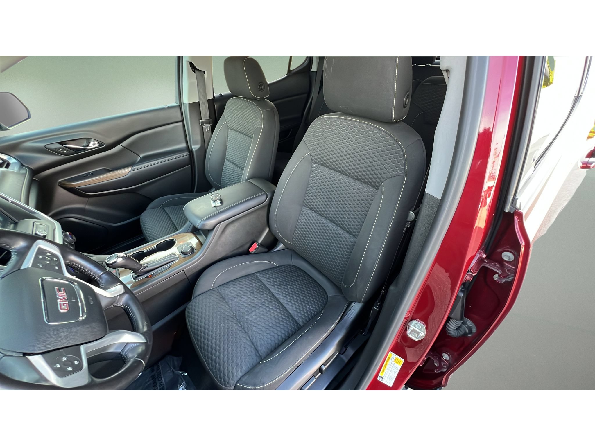 Certified 2018 GMC Acadia SLE AWD/4WD image 24